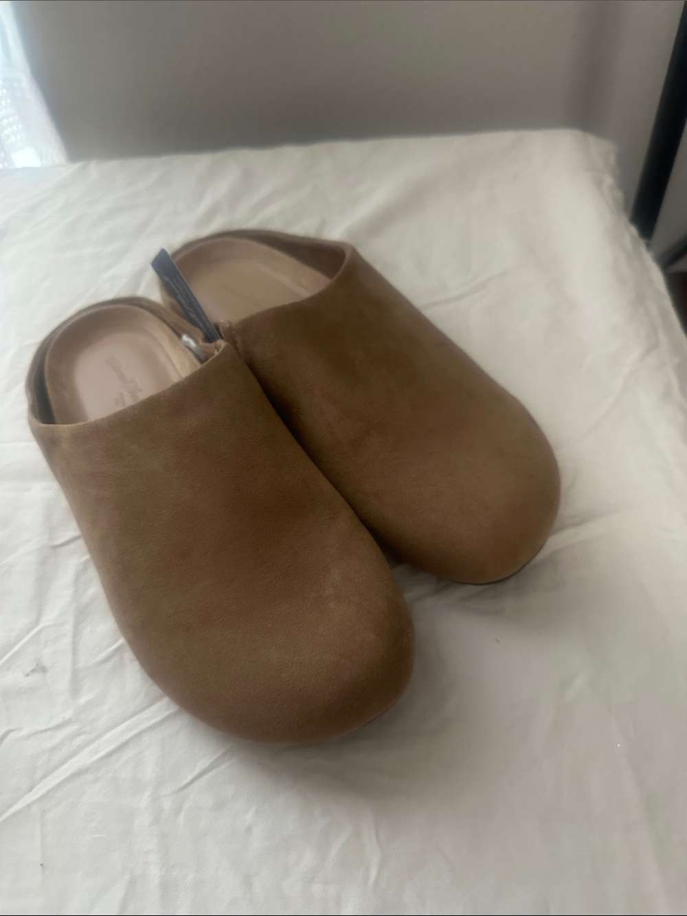 Universal Thread Suede Mule in Light Brown Sz 7.5 NWT - Picture 4 of 7